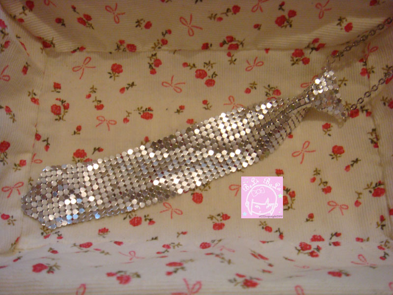 004 Tie Necklace